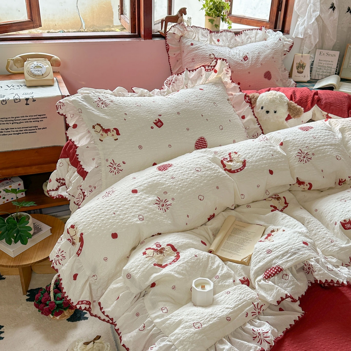 91家纺网 家纺一手货源 找家纺 梵克保罗 2026新款泡芙棉三角针被壳绣花边四件套 雪纺红妆