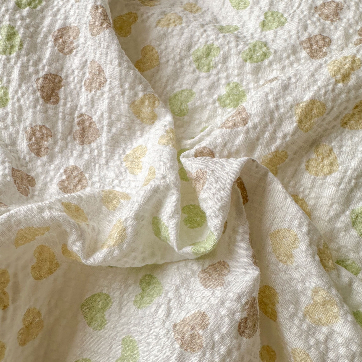 91家纺网 家纺一手货源 找家纺 梵克保罗 2026新款泡芙棉三角针被壳绣花边四件套 樱落甜心