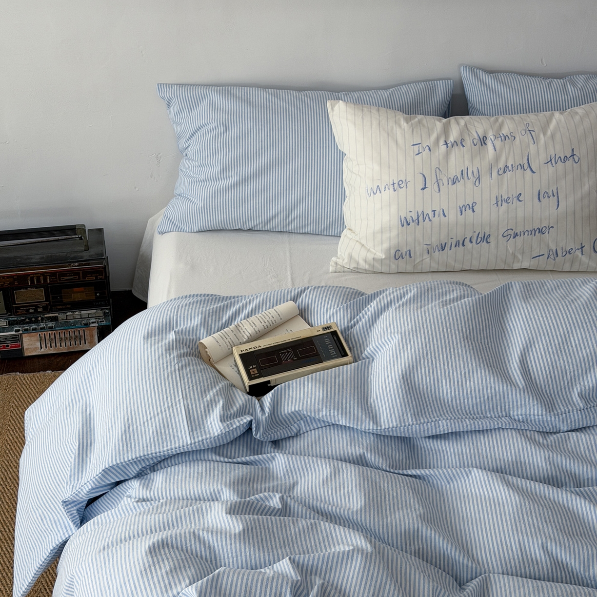 91家纺网 家纺一手货源 找家纺 （总）艾沁家纺 2026新款全棉色织水洗棉简约条纹四件套-济州岛