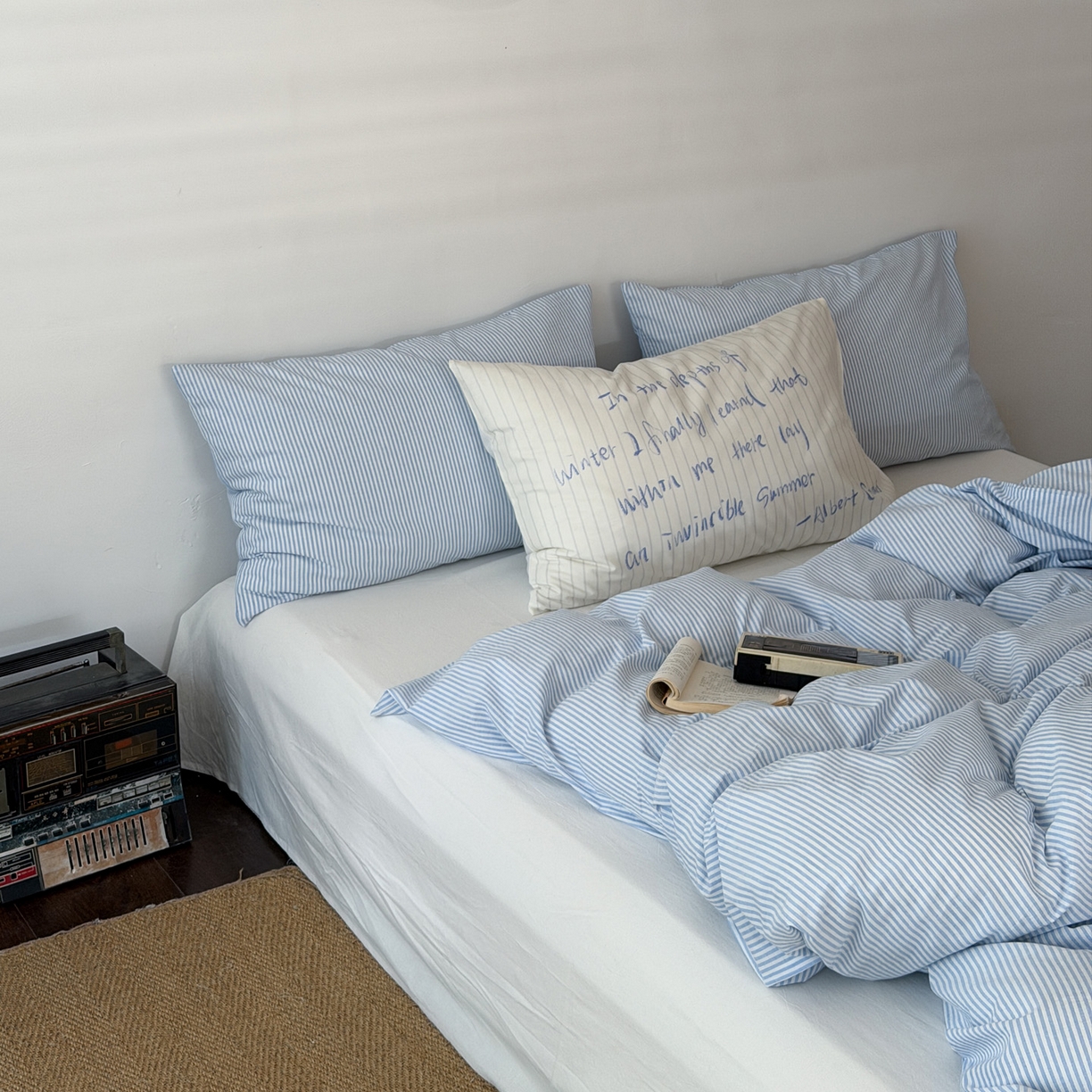 91家纺网 家纺一手货源 找家纺 （总）艾沁家纺 2026新款全棉色织水洗棉简约条纹四件套-济州岛