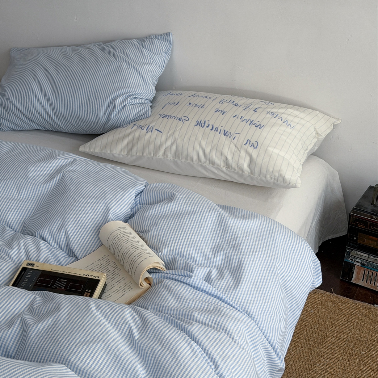 91家纺网 家纺一手货源 找家纺 （总）艾沁家纺 2026新款全棉色织水洗棉简约条纹四件套-济州岛