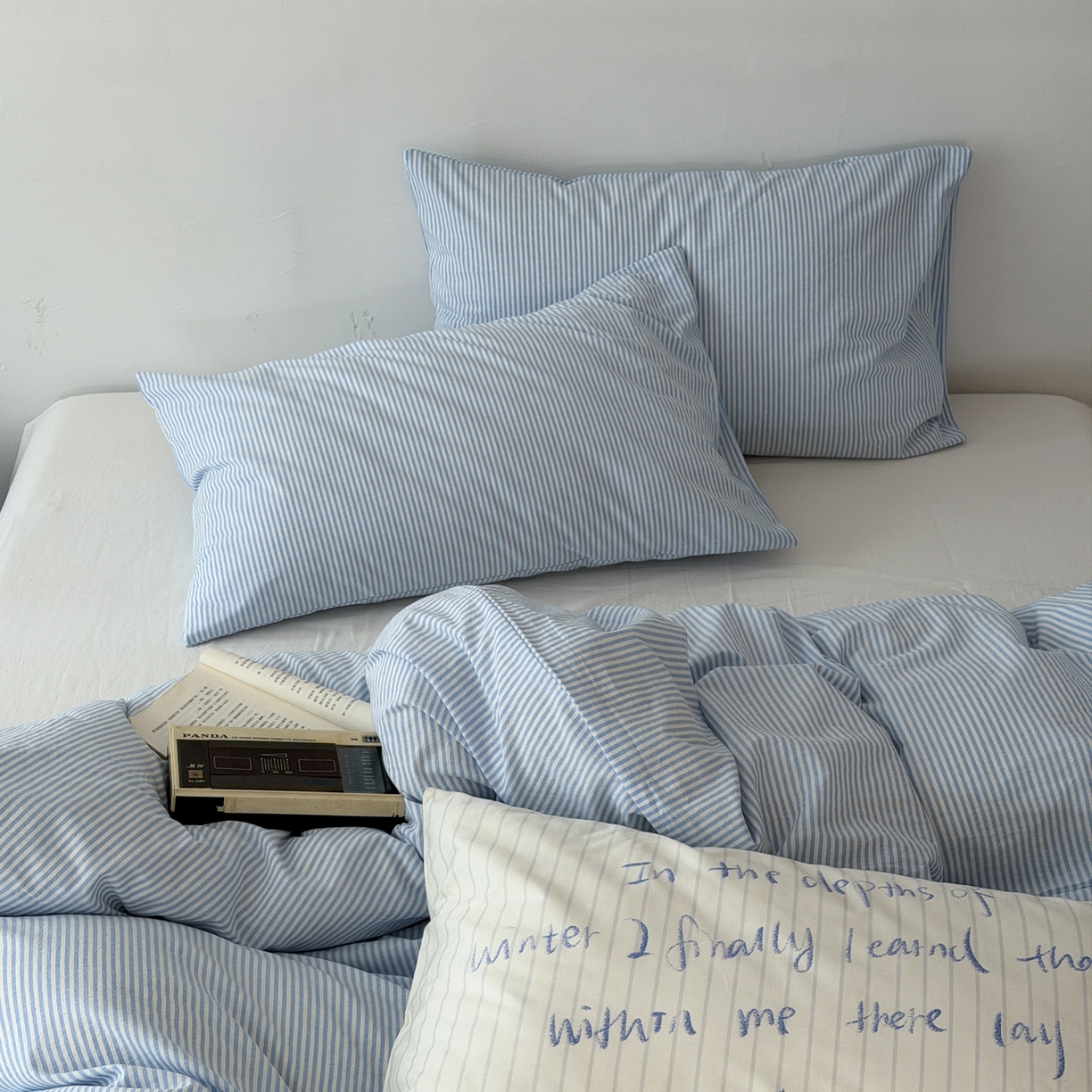 91家纺网 家纺一手货源 找家纺 （总）艾沁家纺 2026新款全棉色织水洗棉简约条纹四件套-济州岛