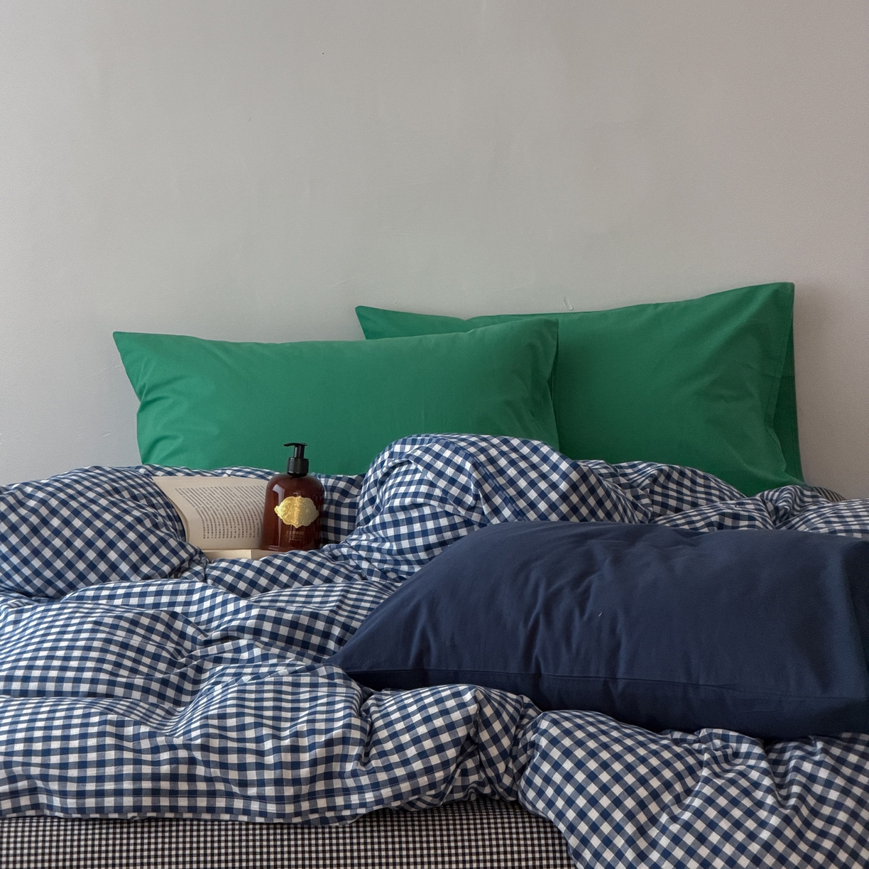 91家纺网 家纺一手货源 找家纺 （总）艾沁家纺 2026新款全棉色织水洗棉简约格子四件套-格律