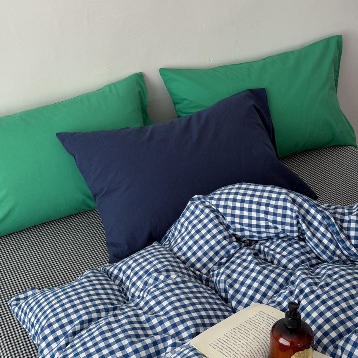 91家纺网 家纺一手货源 找家纺 （总）艾沁家纺 2026新款全棉色织水洗棉简约格子四件套-格律