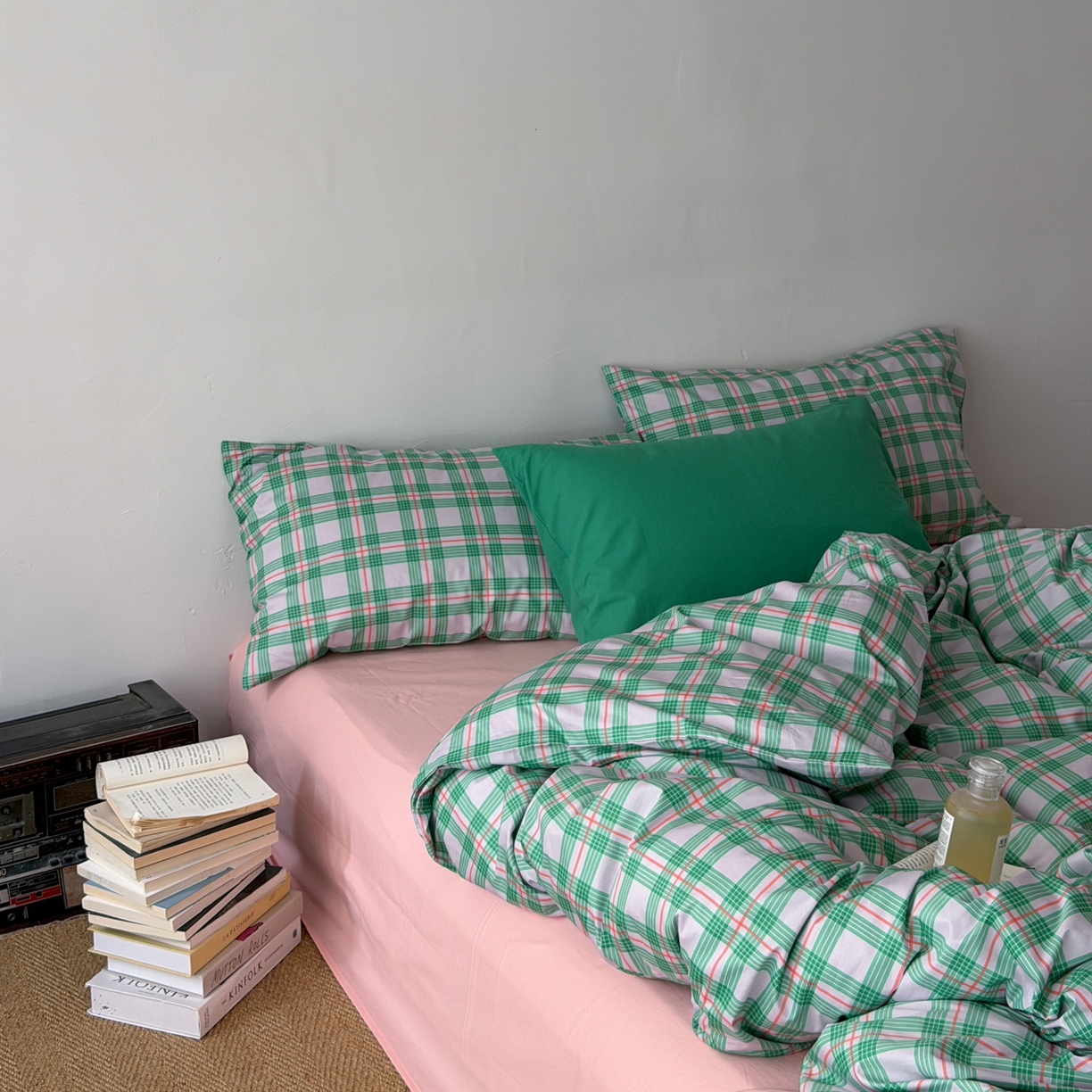 91家纺网 家纺一手货源 找家纺 （总）艾沁家纺 2026新款13372全棉数码印花小清新格子四件套-蜜桃青柠