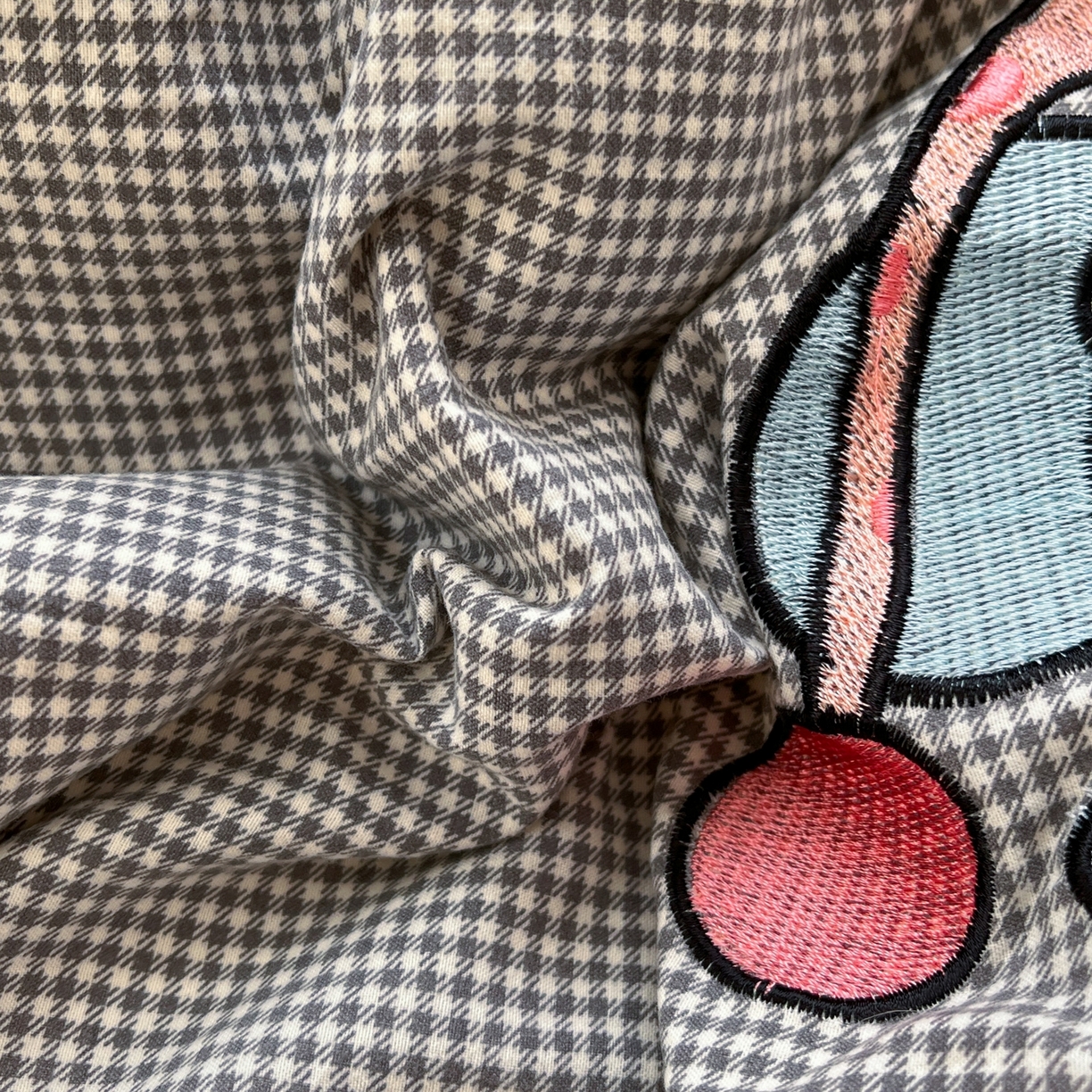 91家纺网 家纺一手货源 找家纺 （总）丫丫家纺 2026新款古法水洗棉贴布绣床单款四件套