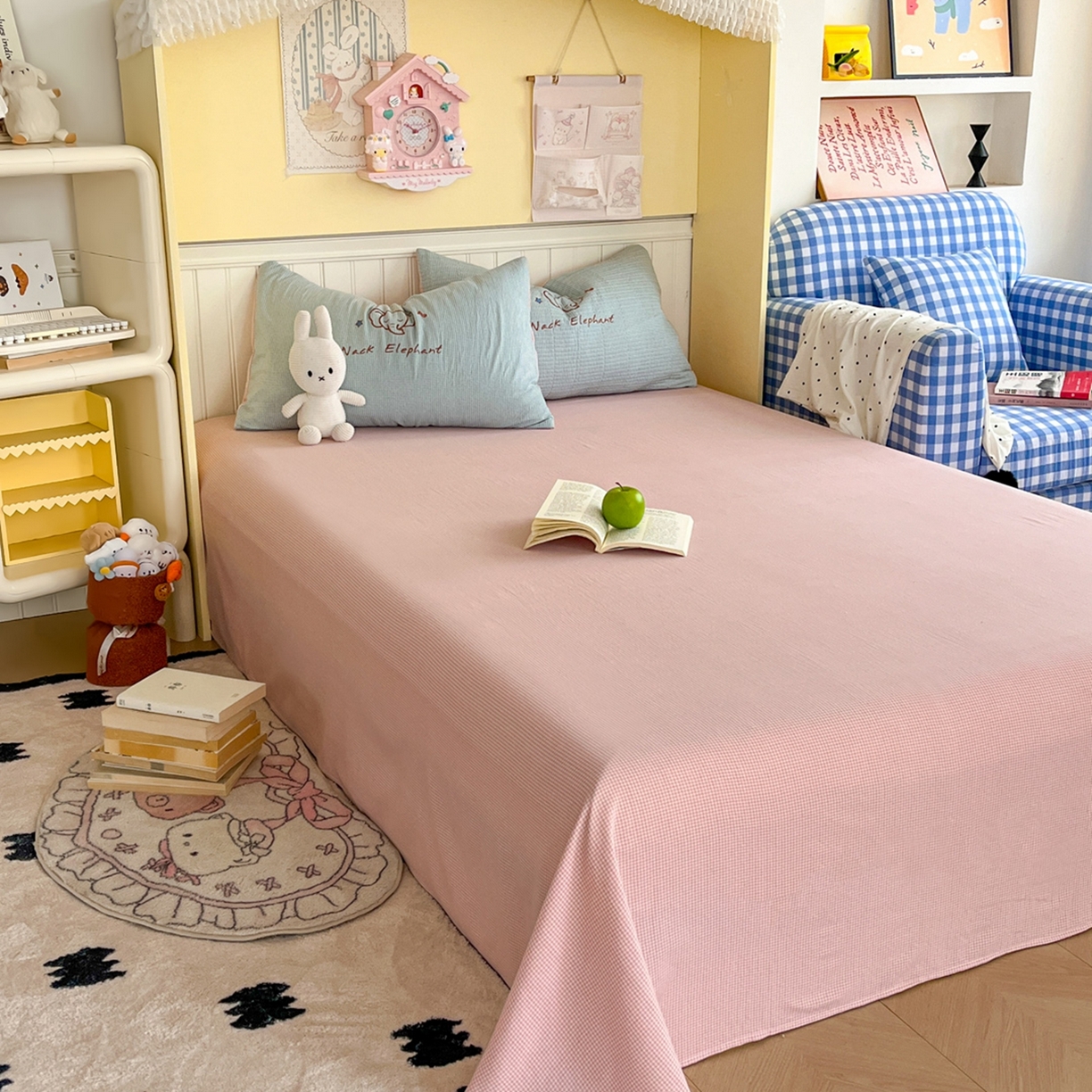 91家纺网 家纺一手货源 找家纺 丫丫家纺 2026新款古法水洗棉贴布绣床单款四件套 吉象三宝