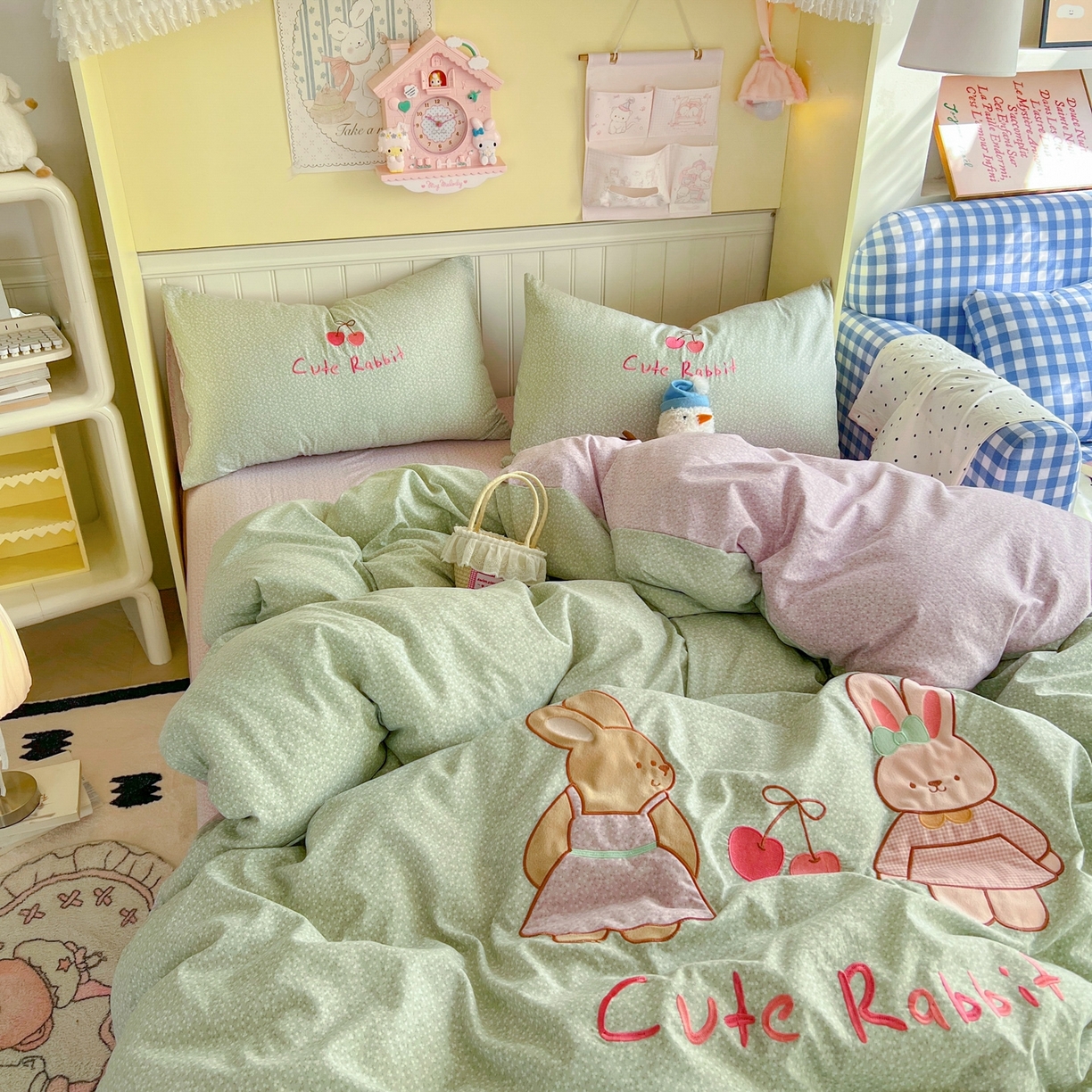 91家纺网 家纺一手货源 找家纺 丫丫家纺 2026新款古法水洗棉贴布绣床单款四件套 萌萌兔绿