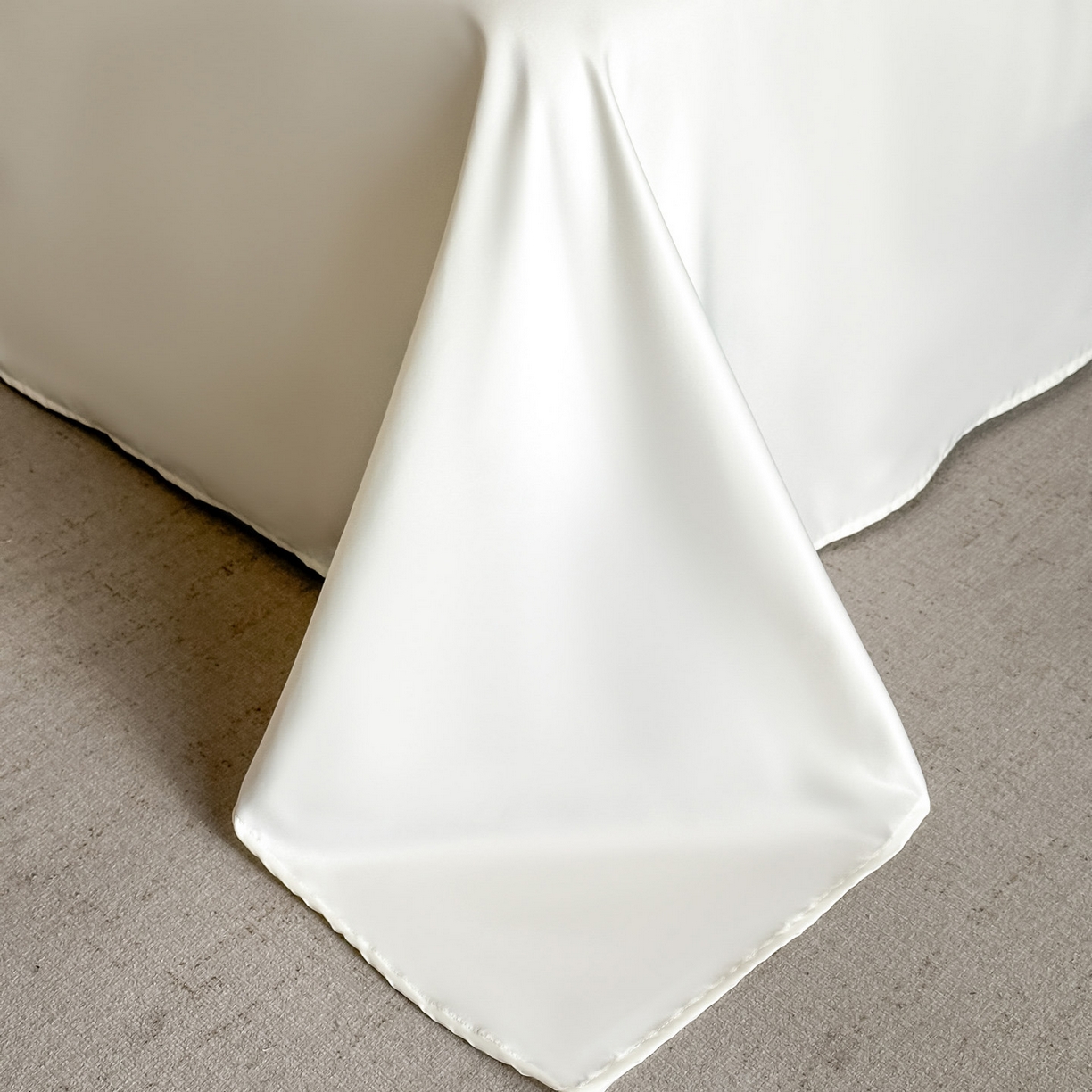 91家纺网 家纺一手货源 找家纺 （总）宇航家纺 2026新款浮雕花边水洗真丝四件套-梦境