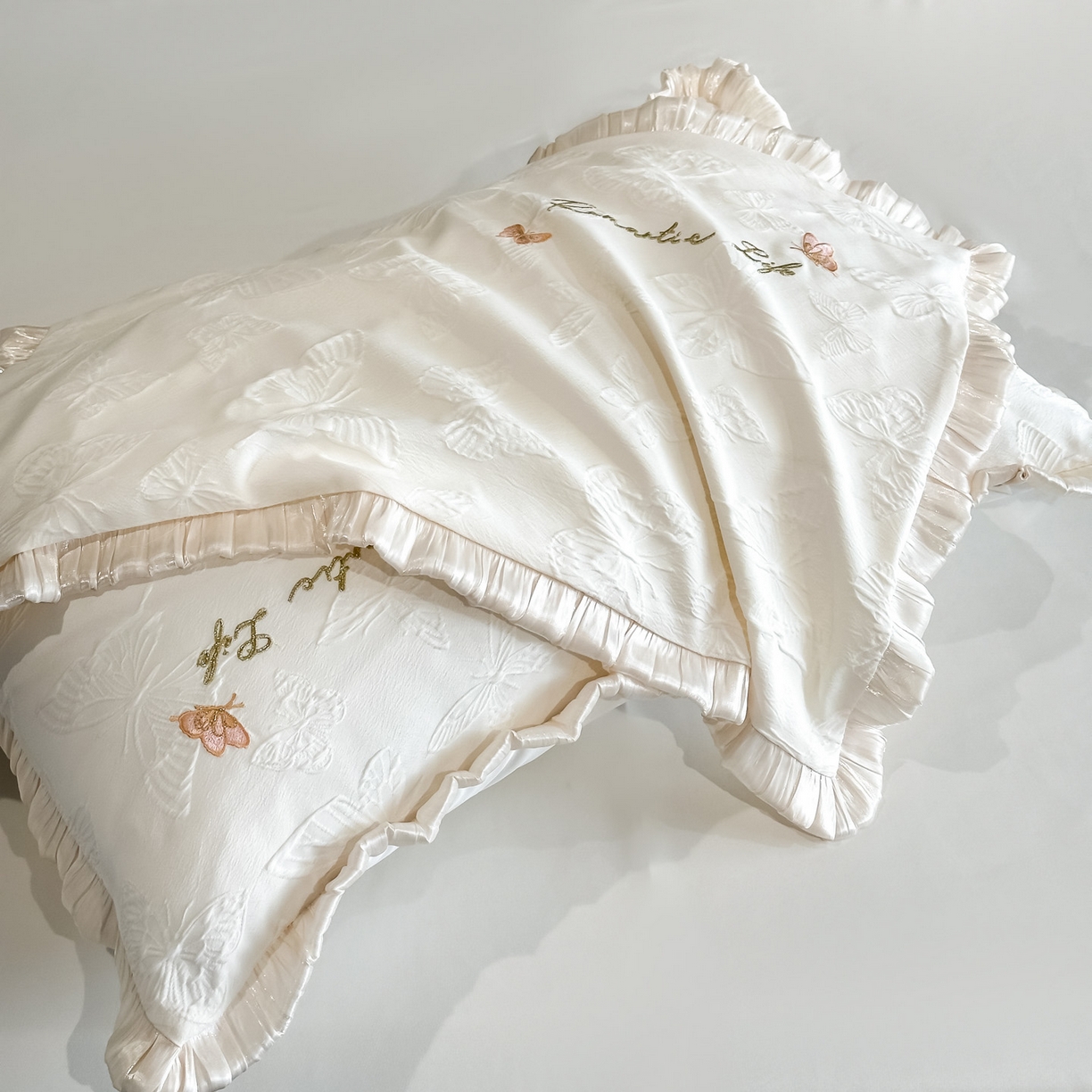 91家纺网 家纺一手货源 找家纺 （总）宇航家纺 2026新款浮雕花边水洗真丝四件套-梦境