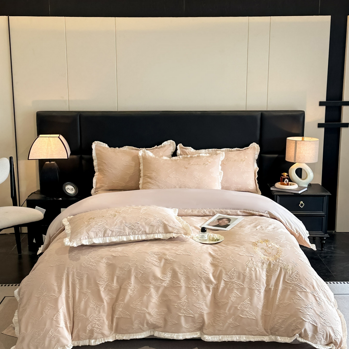 91家纺网 家纺一手货源 找家纺 宇航家纺 2026新款浮雕花边水洗真丝四件套-梦境 梦境-香槟