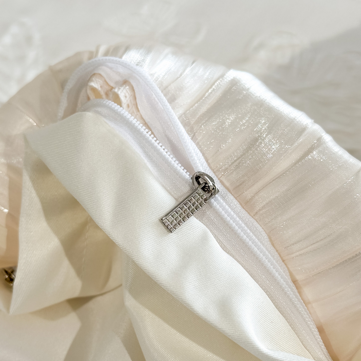 91家纺网 家纺一手货源 找家纺 宇航家纺 2026新款浮雕花边水洗真丝四件套-梦境 梦境-奶白