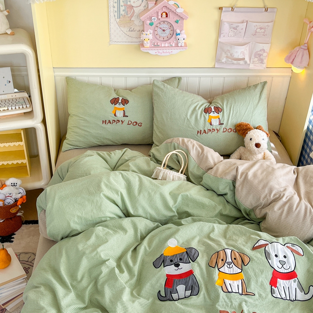 91家纺网 家纺一手货源 找家纺 丫丫家纺 2026新款古法水洗棉贴布绣床单款四件套 旺旺狗狗