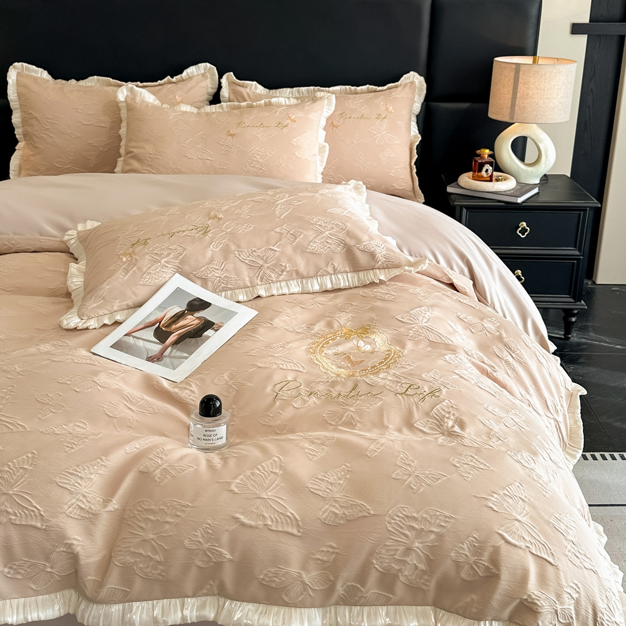 91家纺网 家纺一手货源 找家纺 宇航家纺 2026新款浮雕花边水洗真丝四件套-梦境 梦境-香槟