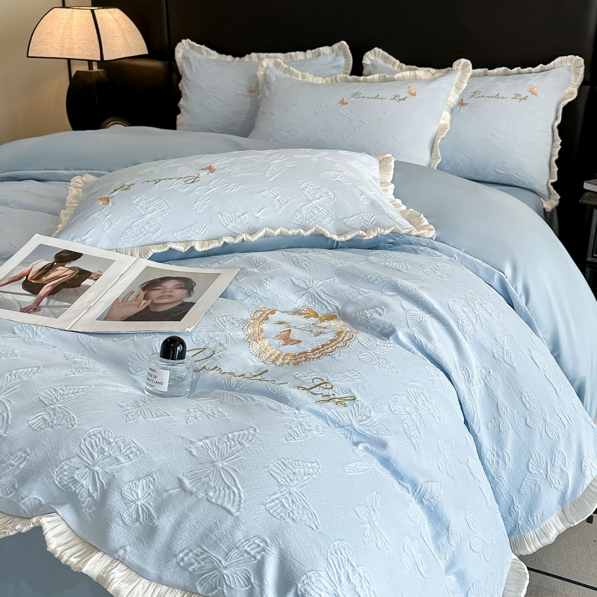 91家纺网 家纺一手货源 找家纺 宇航家纺 2026新款浮雕花边水洗真丝四件套-梦境 梦境-天蓝