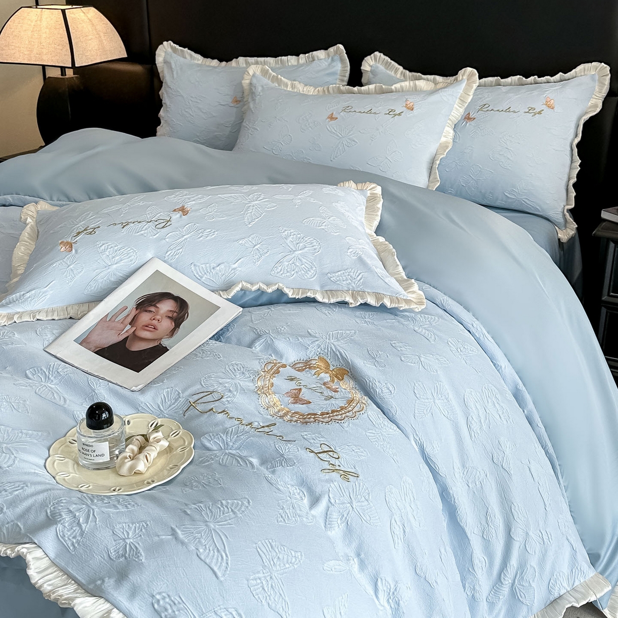 91家纺网 家纺一手货源 找家纺 宇航家纺 2026新款浮雕花边水洗真丝四件套-梦境 梦境-天蓝