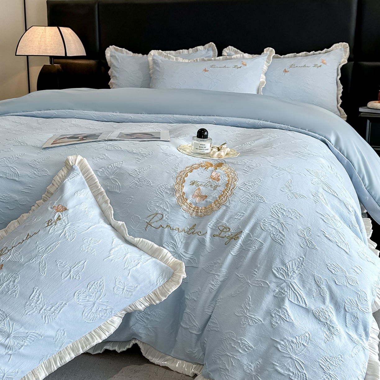 91家纺网 家纺一手货源 找家纺 宇航家纺 2026新款浮雕花边水洗真丝四件套-梦境 梦境-天蓝