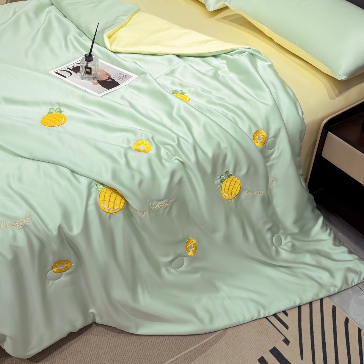 91家纺网 家纺一手货源 找家纺 恒畅 2026新款满绣水洗冰丝夏被夏被四件套 菠萝织夏-水绿黄