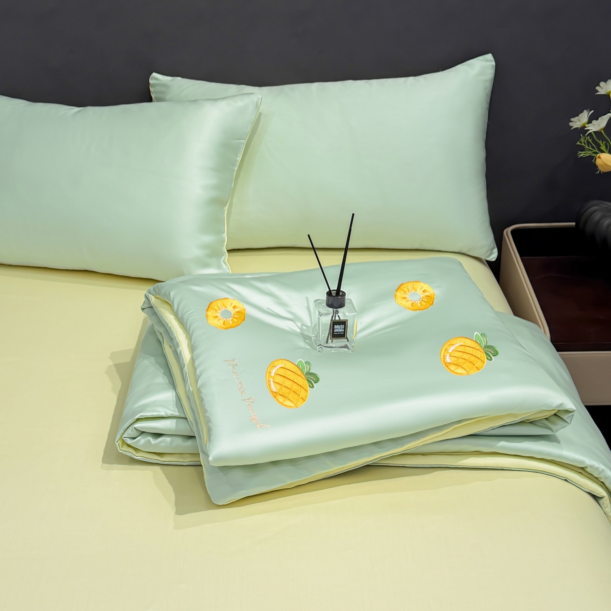 91家纺网 家纺一手货源 找家纺 恒畅 2026新款满绣水洗冰丝夏被夏被四件套 菠萝织夏-水绿黄