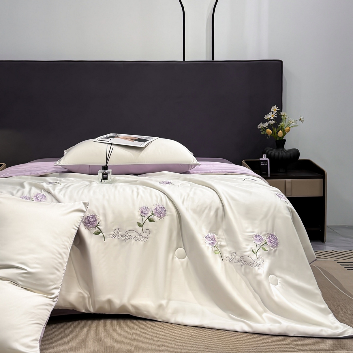 91家纺网 家纺一手货源 找家纺 恒畅 2026新款满绣水洗冰丝夏被夏被四件套 粉黛玫瑰-奶昔白紫