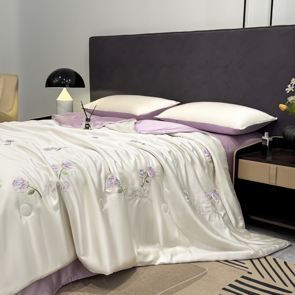 91家纺网 家纺一手货源 找家纺 恒畅 2026新款满绣水洗冰丝夏被夏被四件套 粉黛玫瑰-奶昔白紫