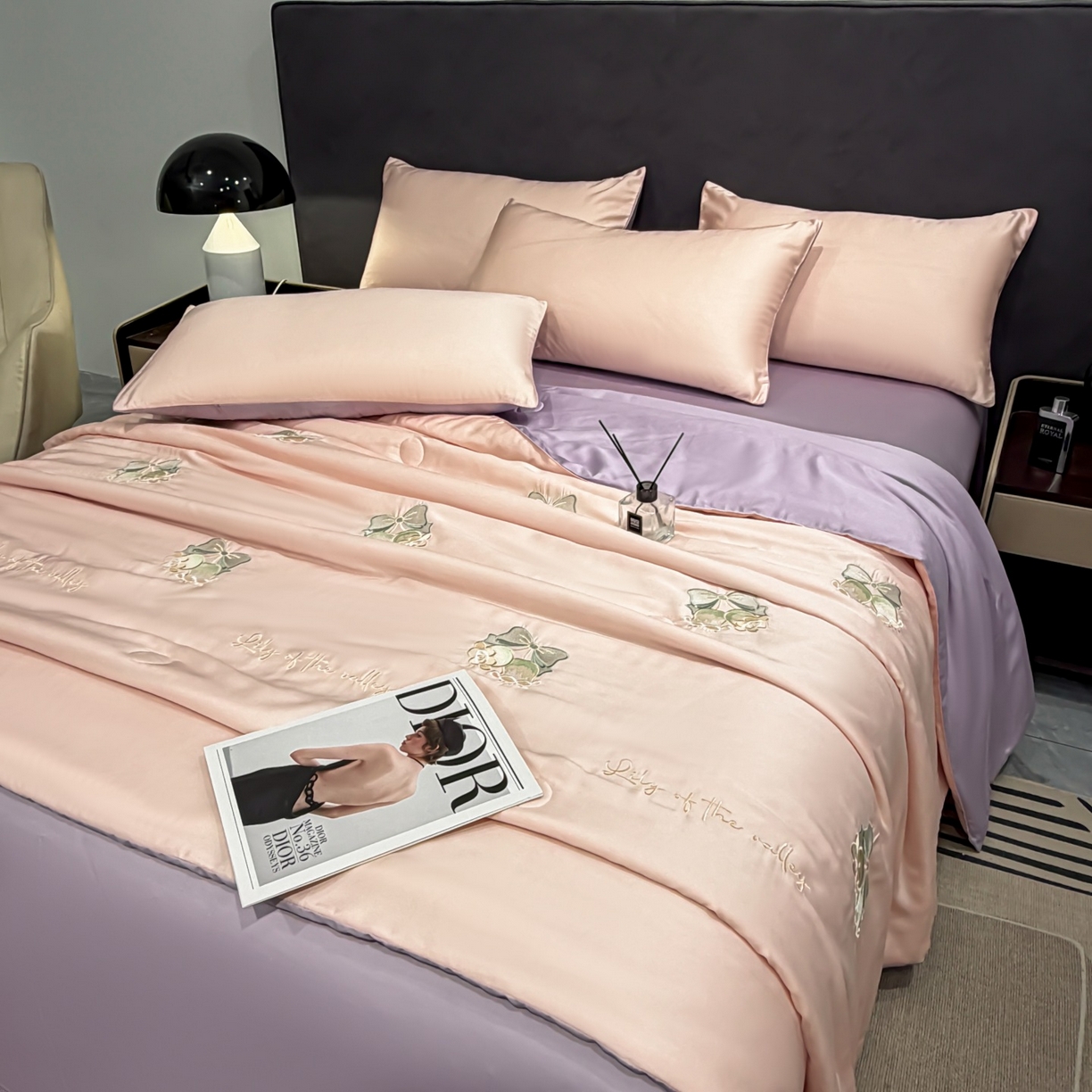 91家纺网 家纺一手货源 找家纺 恒畅 2026新款满绣水洗冰丝夏被夏被四件套 粉铃轻语-粉紫