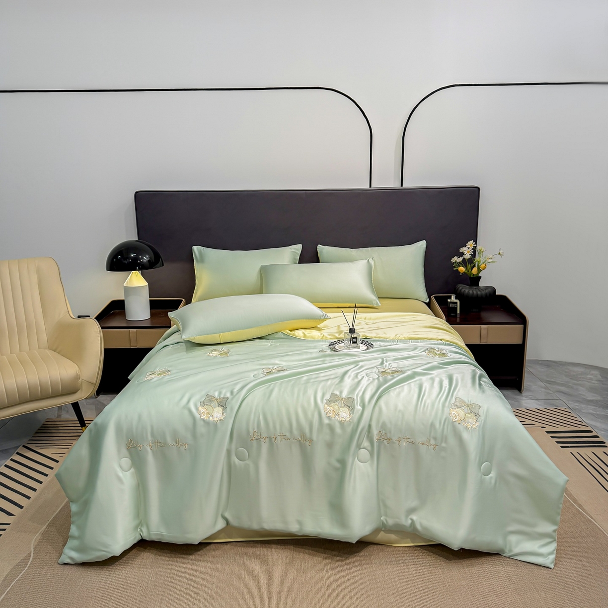91家纺网 家纺一手货源 找家纺 恒畅 2026新款满绣水洗冰丝夏被夏被四件套 粉铃轻语-水绿黄