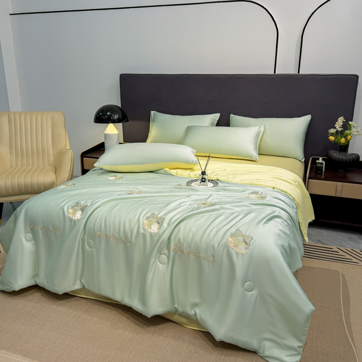 91家纺网 家纺一手货源 找家纺 恒畅 2026新款满绣水洗冰丝夏被夏被四件套 粉铃轻语-水绿黄