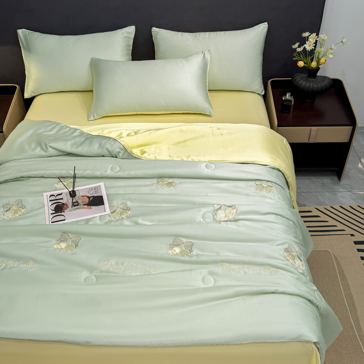91家纺网 家纺一手货源 找家纺 恒畅 2026新款满绣水洗冰丝夏被夏被四件套 粉铃轻语-水绿黄