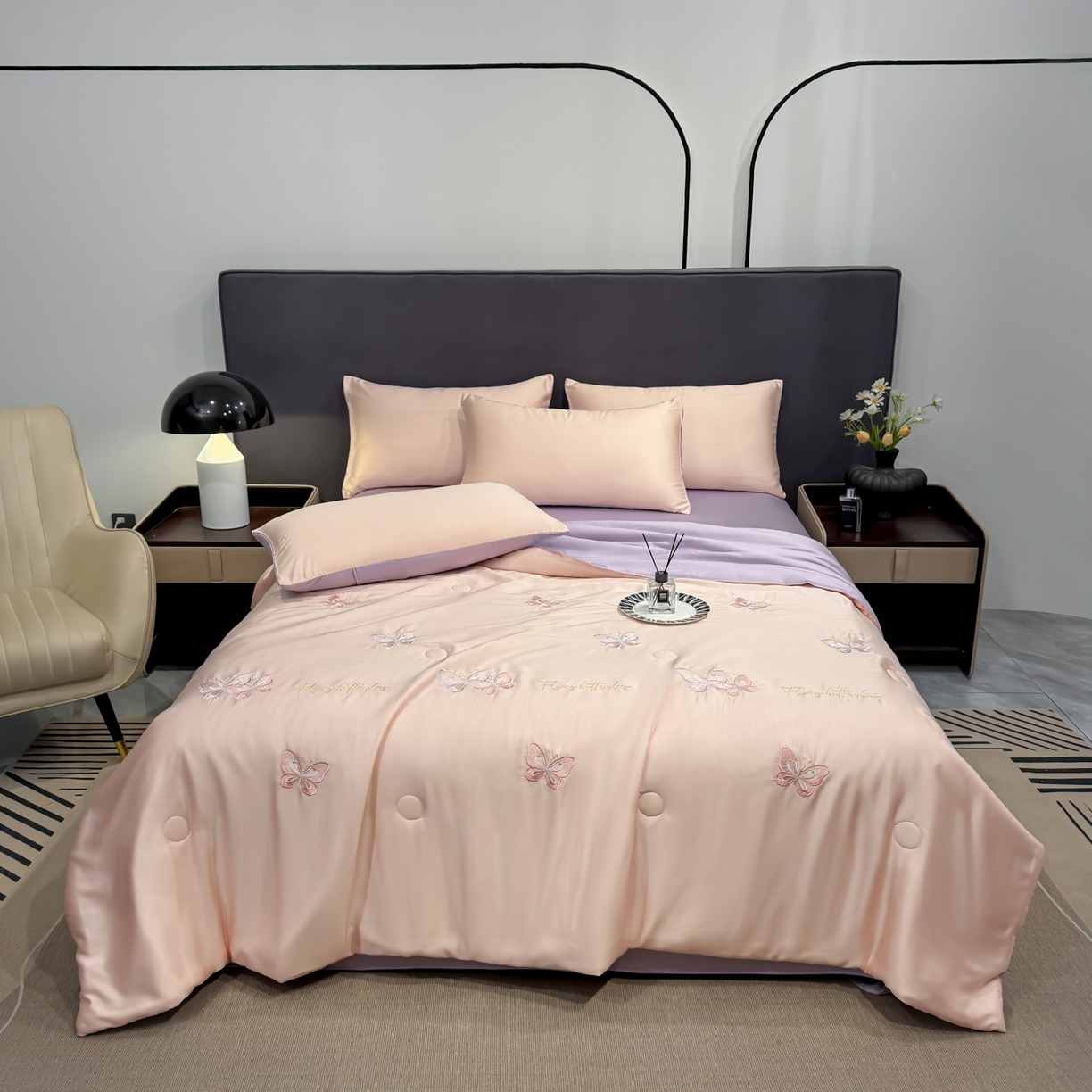 91家纺网 家纺一手货源 找家纺 恒畅 2026新款满绣水洗冰丝夏被夏被四件套 粉紫蝶语-粉紫