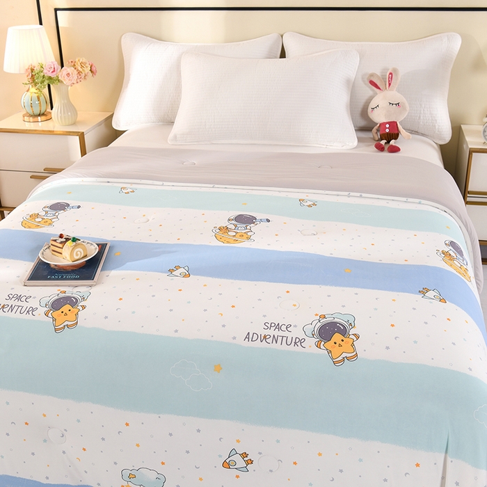 91家纺网 家纺一手货源 找家纺 诗雅纺织 2026新款仿锦氨针织凉感丝夏被 宇航员