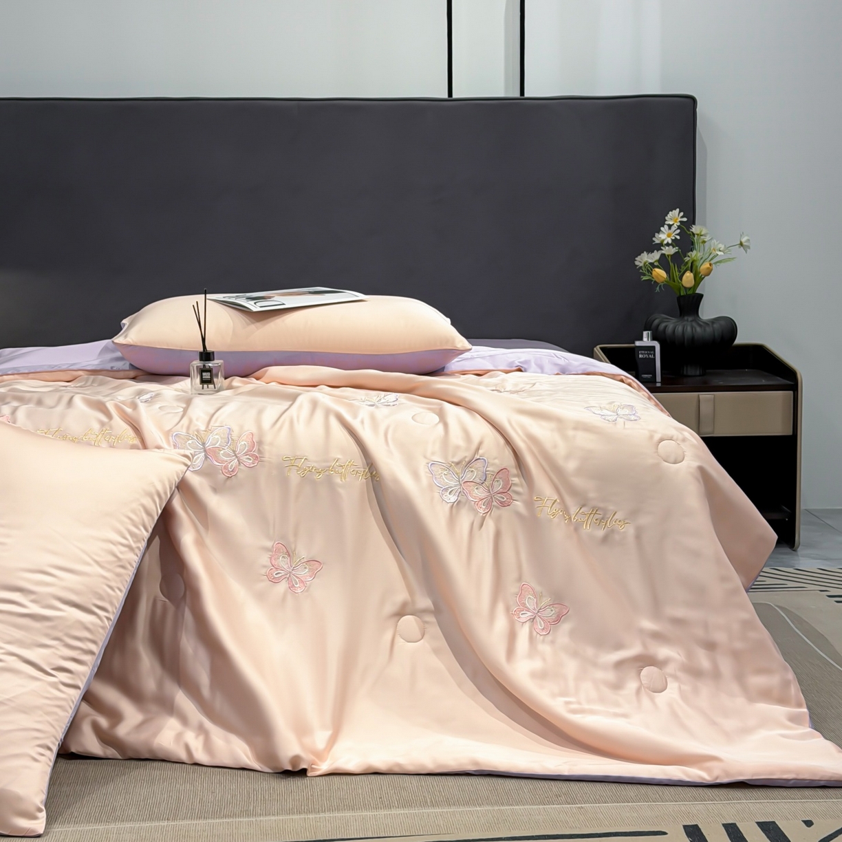 91家纺网 家纺一手货源 找家纺 恒畅 2026新款满绣水洗冰丝夏被夏被四件套 粉紫蝶语-粉紫