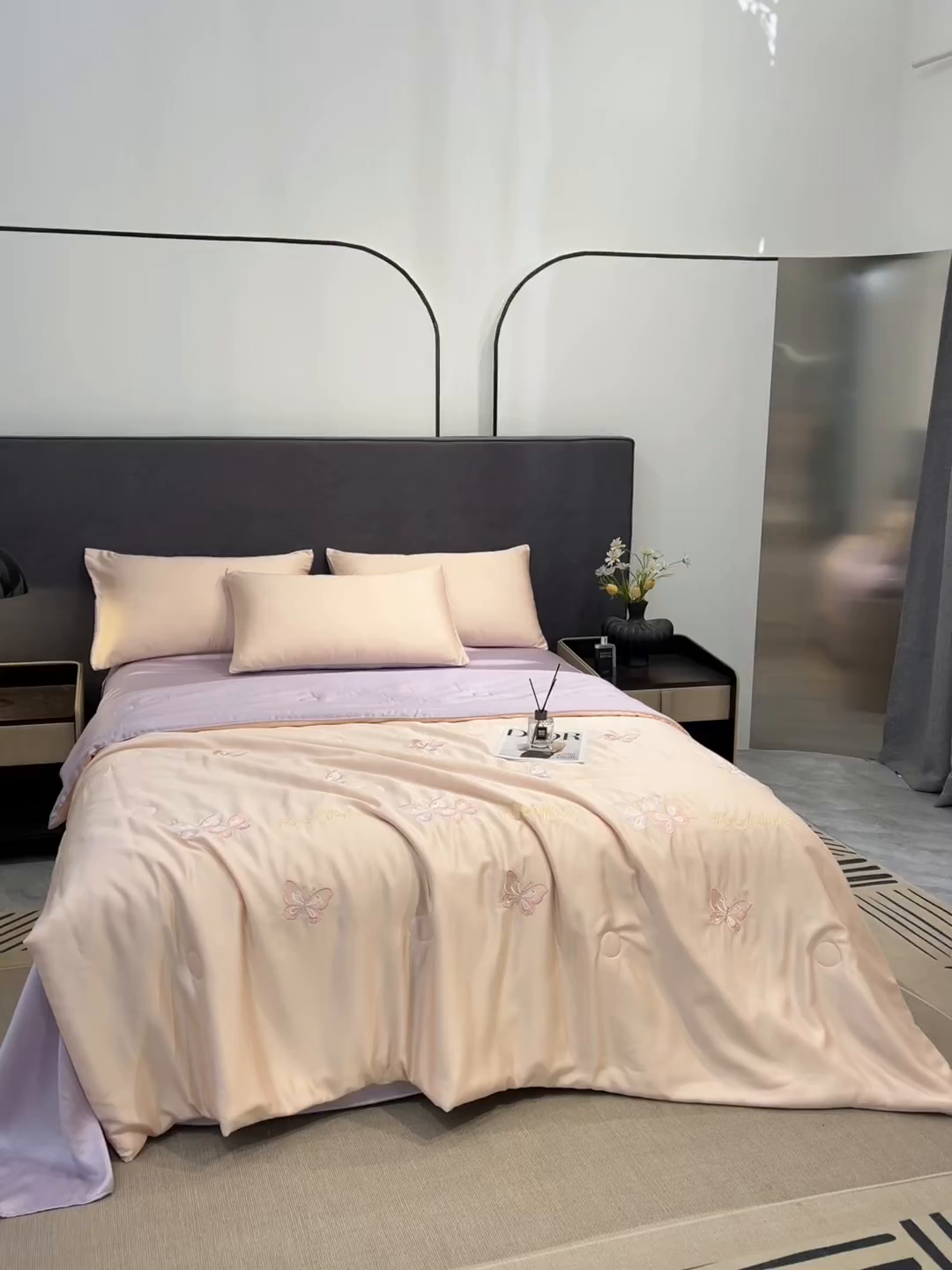 91家纺网 家纺一手货源 找家纺 恒畅 2026新款满绣水洗冰丝夏被夏被四件套 粉紫蝶语-粉紫