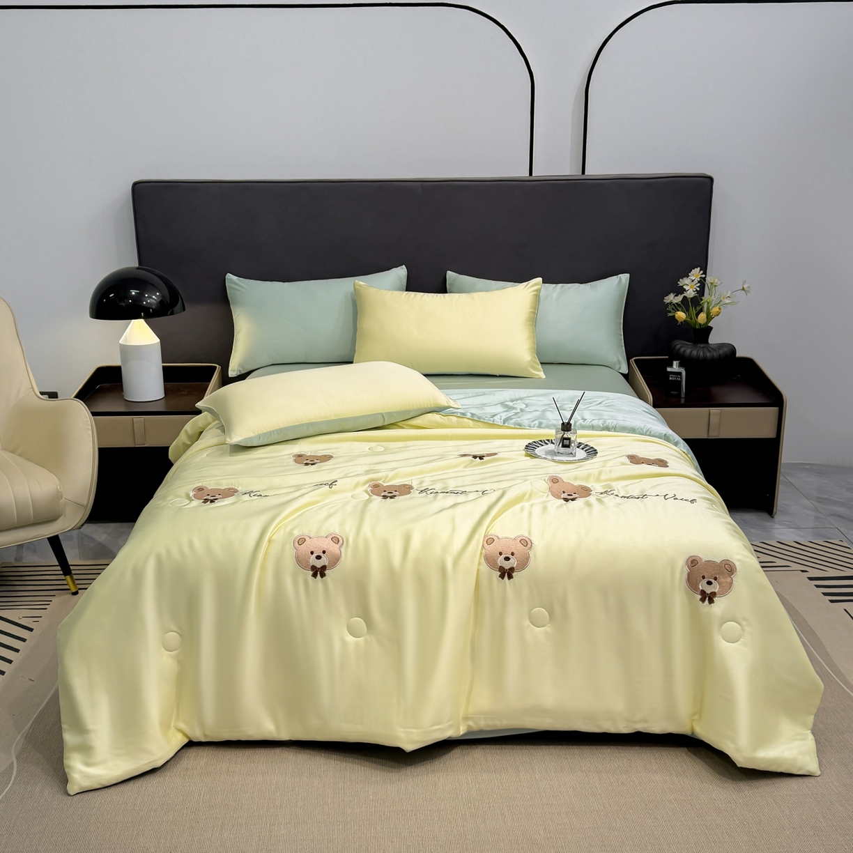 91家纺网 家纺一手货源 找家纺 恒畅 2026新款满绣水洗冰丝夏被夏被四件套 甜梦小熊-黄加水绿