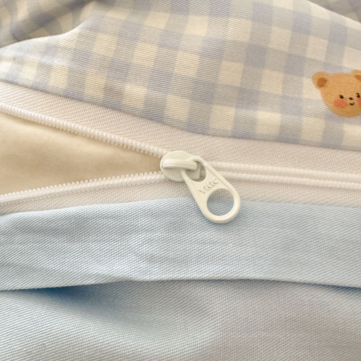 91家纺网 家纺一手货源 找家纺 景眠 2026新款全棉13372小清新简单款四件套 格子熊-蓝