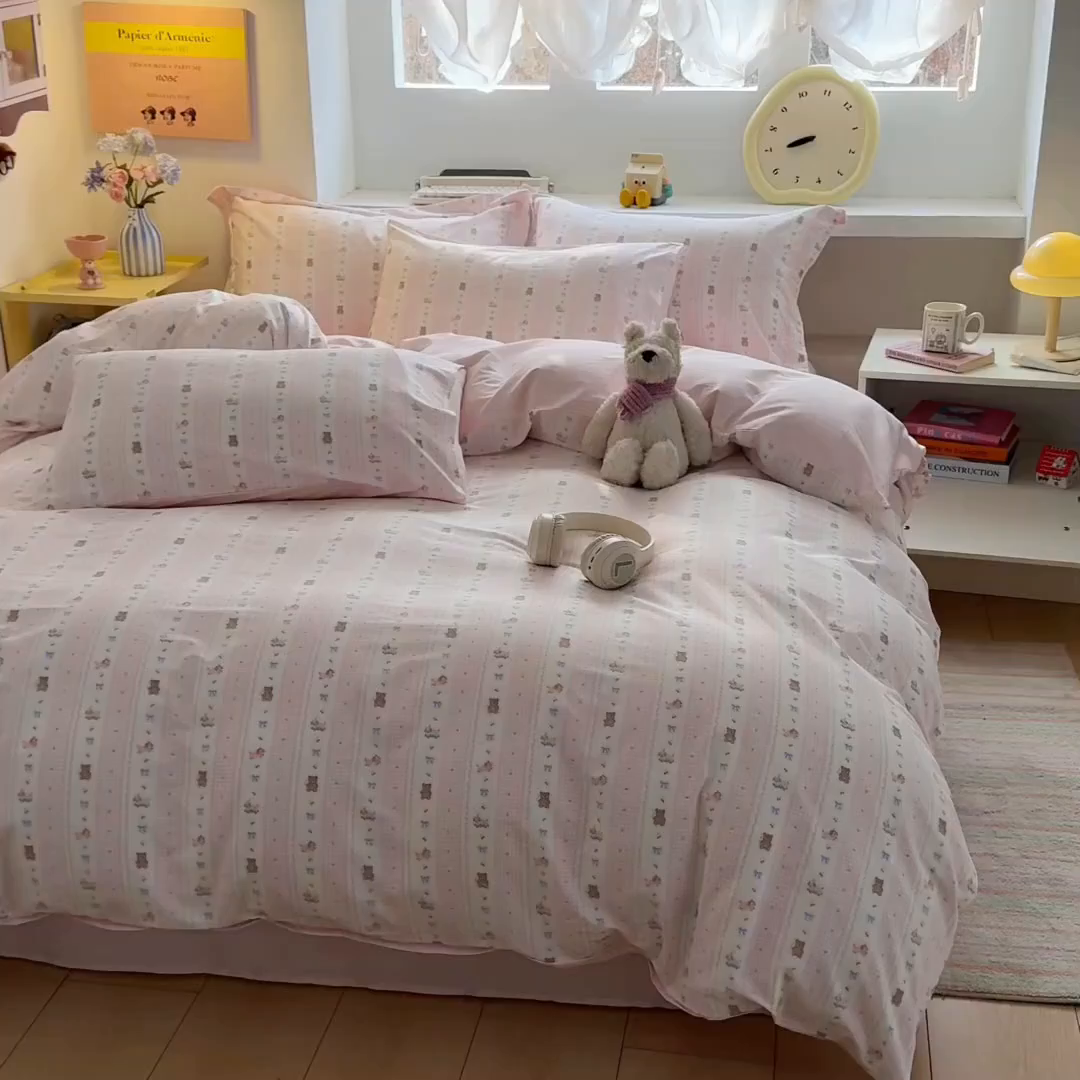 91家纺网 家纺一手货源 找家纺 景眠 2026新款全棉13372小清新简单款四件套 蝴蝶结熊