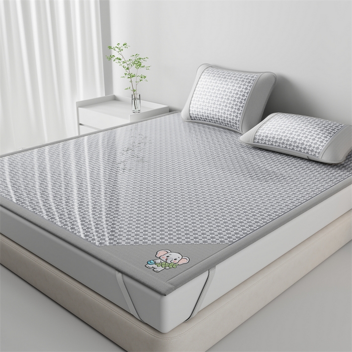 91家纺网 家纺一手货源 找家纺 梦卡迪 2026新款罗兰格凉感冰丝席 罗兰格灰-床席款