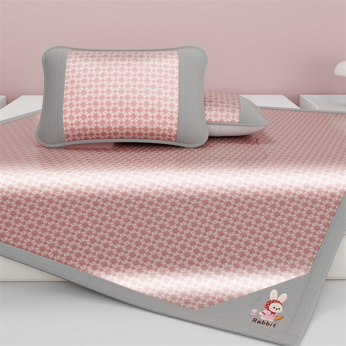 91家纺网 家纺一手货源 找家纺 梦卡迪 2026新款罗兰格凉感冰丝席 罗兰格粉-床席款