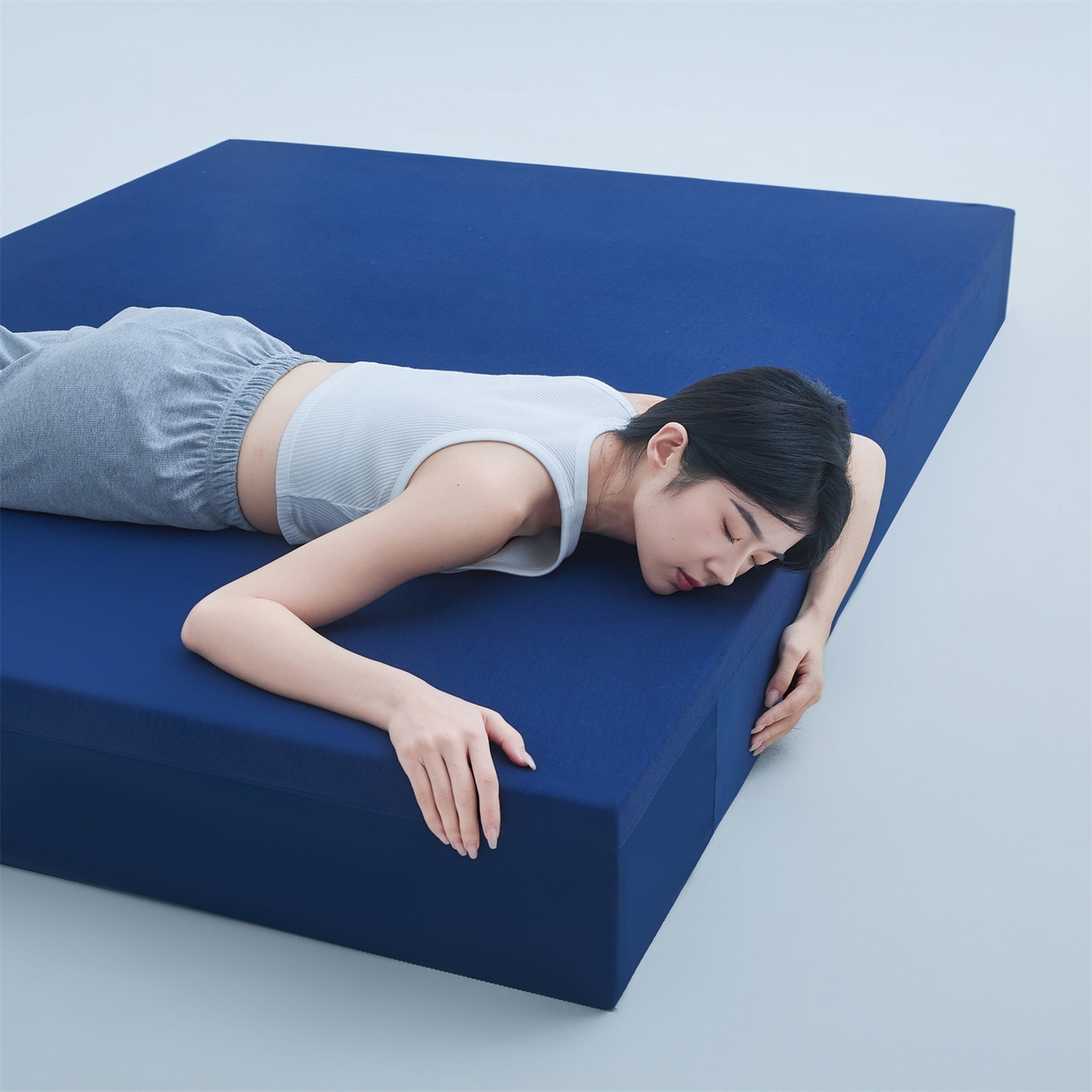 91家纺网 家纺一手货源 找家纺 优眠坊 2026春夏新款星球深睡床笠床垫保护套床笠单件 星球-藏蓝