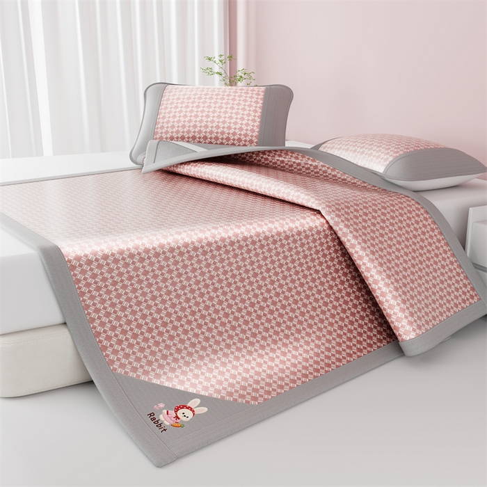 91家纺网 家纺一手货源 找家纺 梦卡迪 2026新款罗兰格凉感冰丝席 罗兰格粉-床笠款