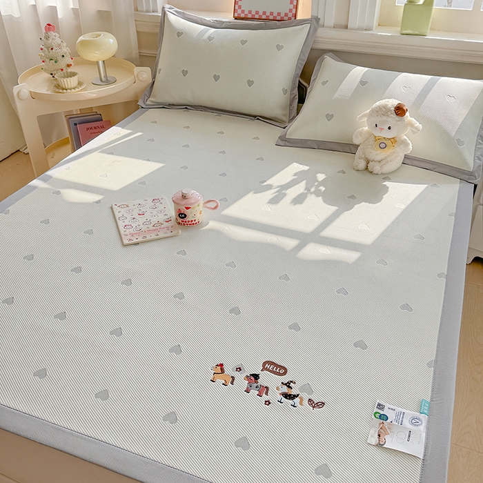 91家纺网 家纺一手货源 找家纺 （总）梦卡迪 2026新款A类爱心卡通凉感豆豆绣花床席