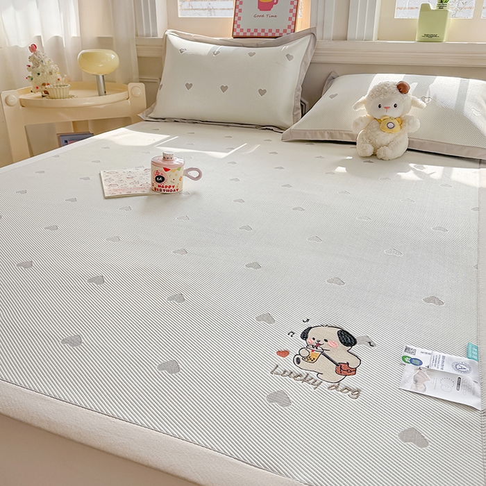 91家纺网 家纺一手货源 找家纺 梦卡迪 2026新款A类爱心卡通凉感豆豆绣花床席 幸运小狗-咖