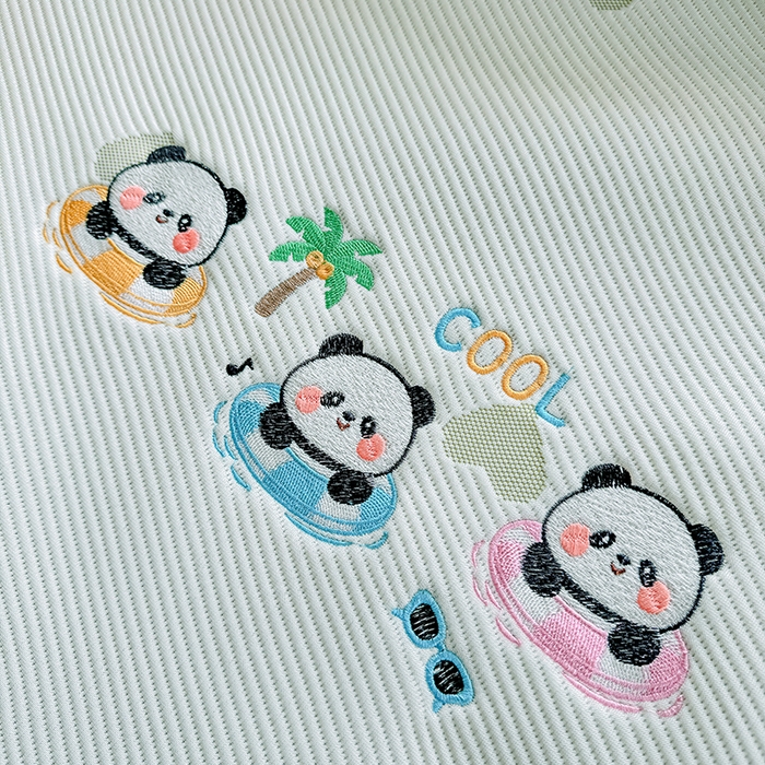 91家纺网 家纺一手货源 找家纺 梦卡迪 2026新款A类爱心卡通凉感豆豆绣花床席 三只熊猫-绿