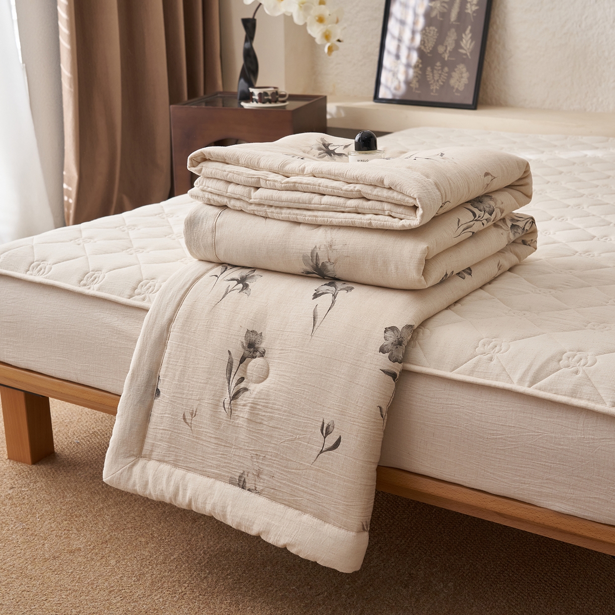 91家纺网 家纺一手货源 找家纺 吾诺家居 2026新款棉麻系列-棉麻印花棉花夏被 兰亭花影