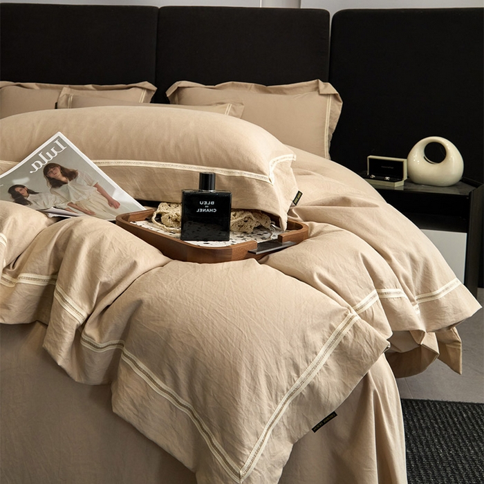 91家纺网 家纺一手货源 找家纺 库里梦家纺 2026新款高精密斜纹棉四件套镂空四件套-织带款 奶咖