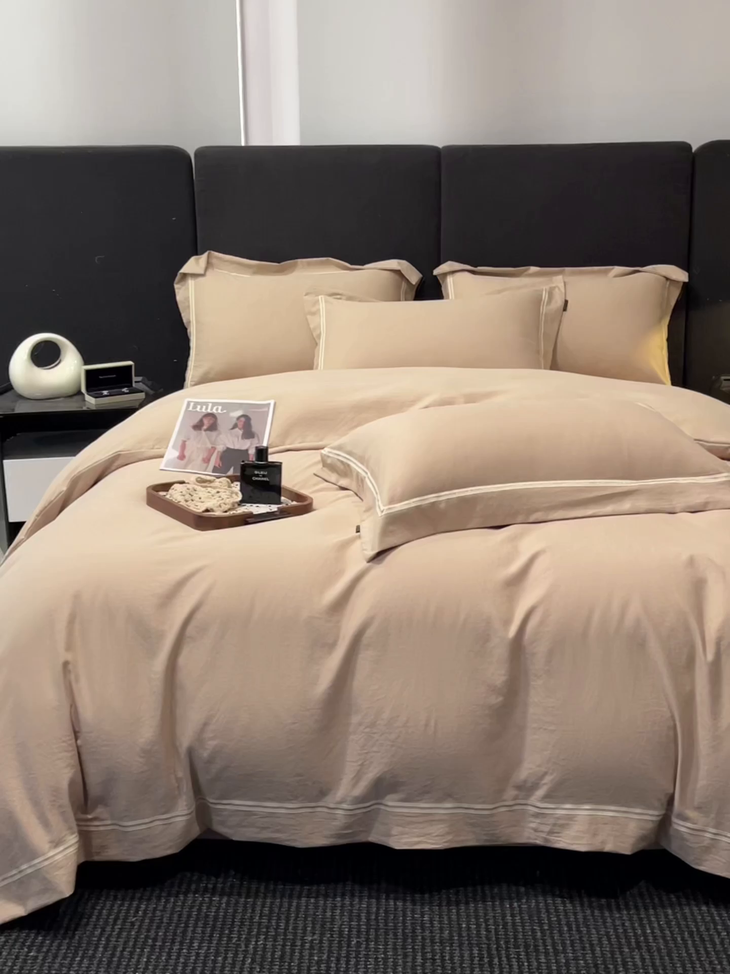 91家纺网 家纺一手货源 找家纺 库里梦家纺 2026新款高精密斜纹棉四件套镂空四件套-织带款 奶咖