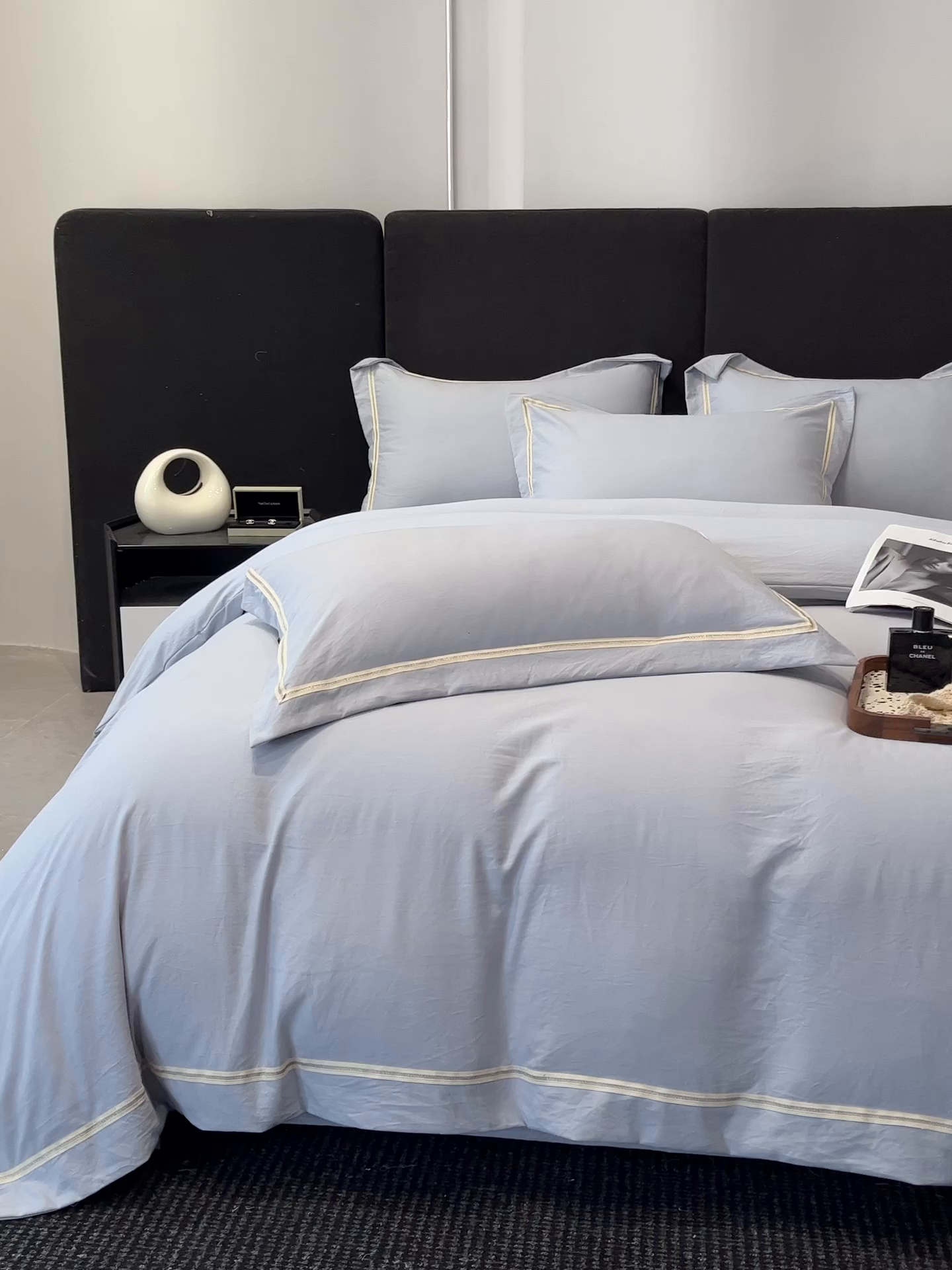 91家纺网 家纺一手货源 找家纺 库里梦家纺 2026新款高精密斜纹棉四件套镂空四件套-织带款 青云灰