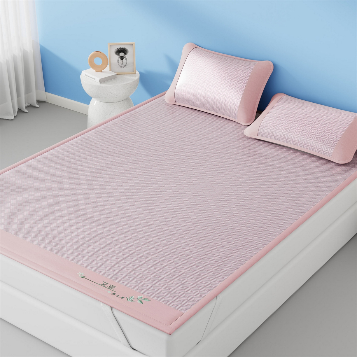 91家纺网 家纺一手货源 找家纺 青雅席业 2026新款艾草凉感饼干花冰丝凉席 饼干花冰丝席-粉色