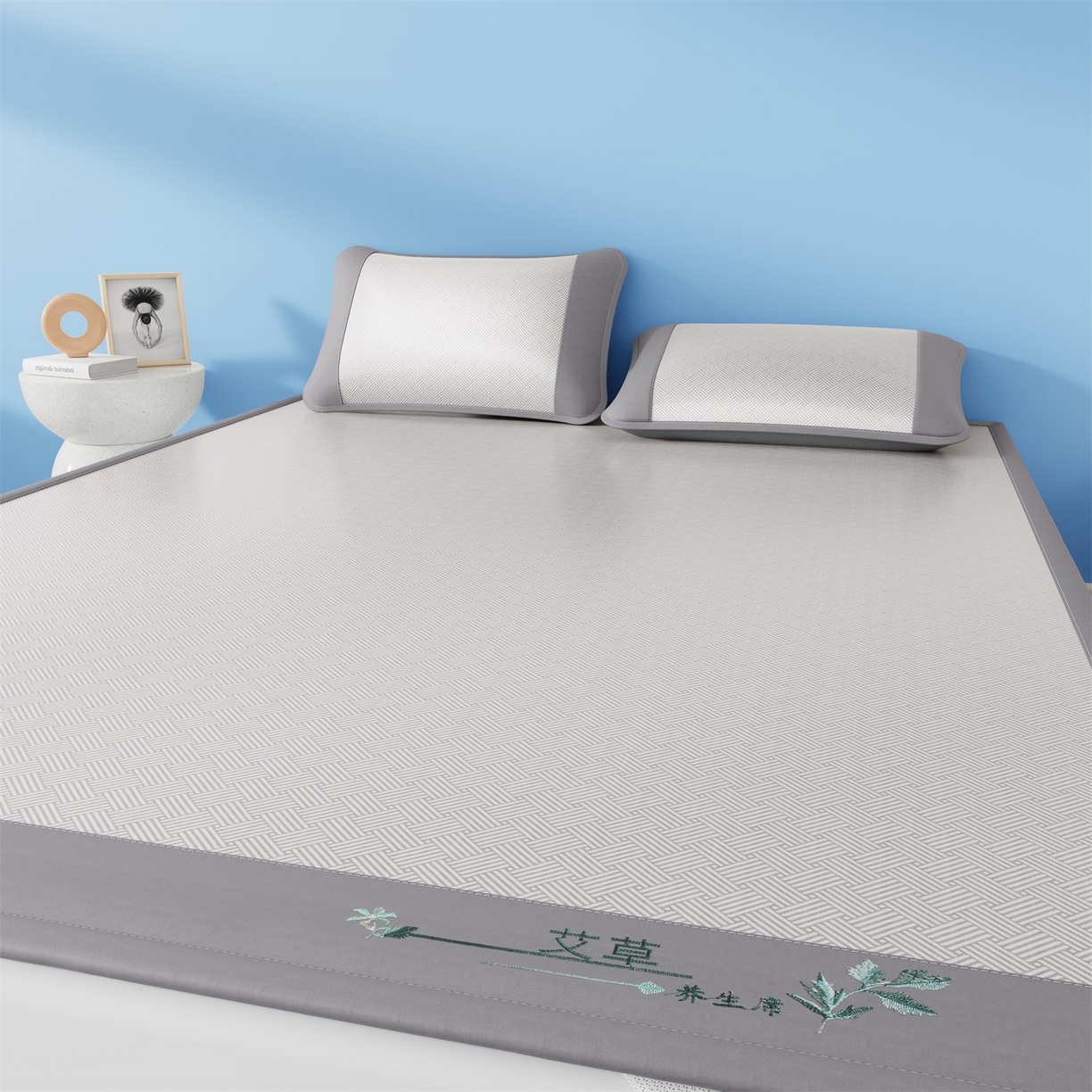 91家纺网 家纺一手货源 找家纺 青雅席业 2026新款艾草凉感饼干花冰丝凉席 饼干花冰丝席-灰色