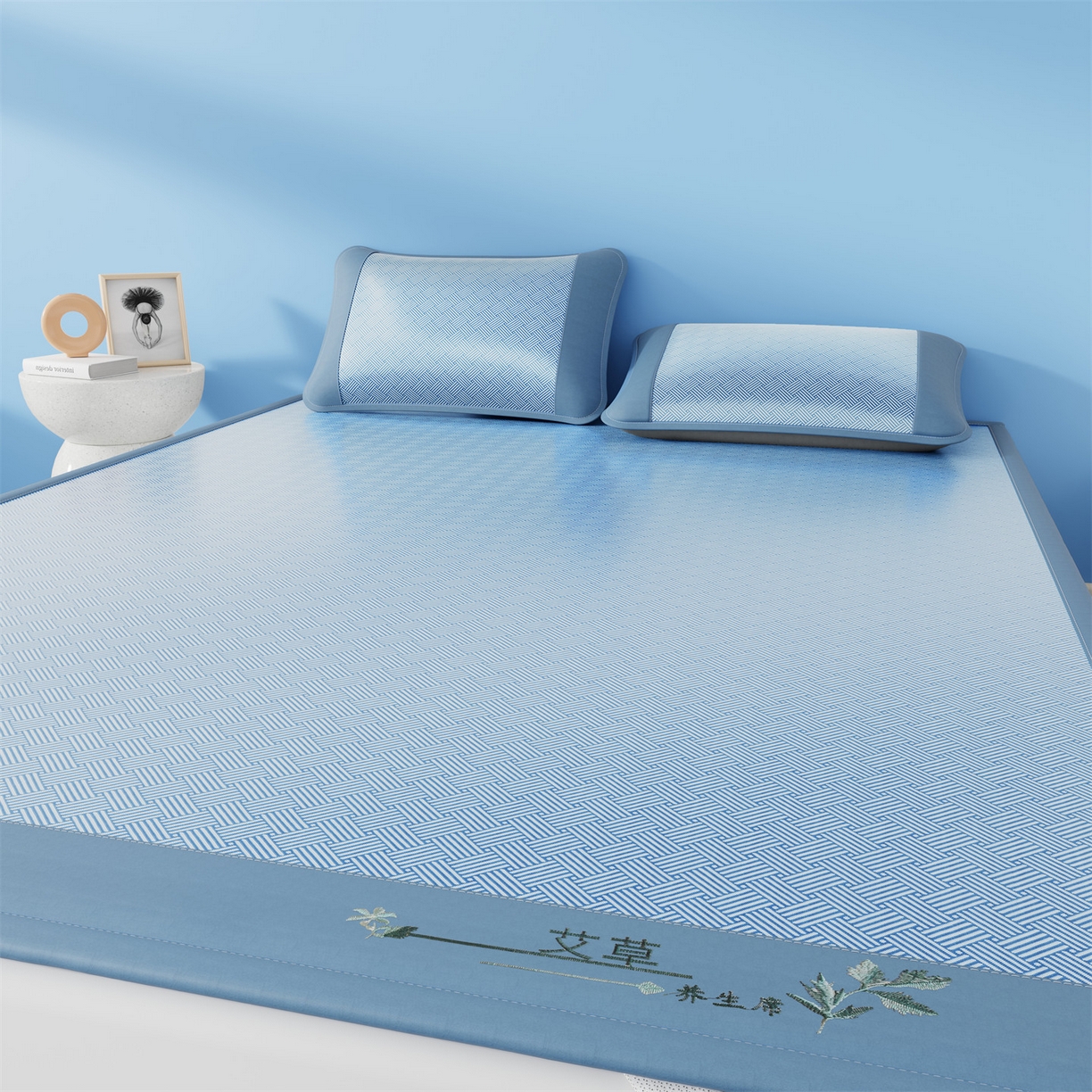 91家纺网 家纺一手货源 找家纺 青雅席业 2026新款艾草凉感饼干花冰丝凉席 饼干花冰丝席-蓝色